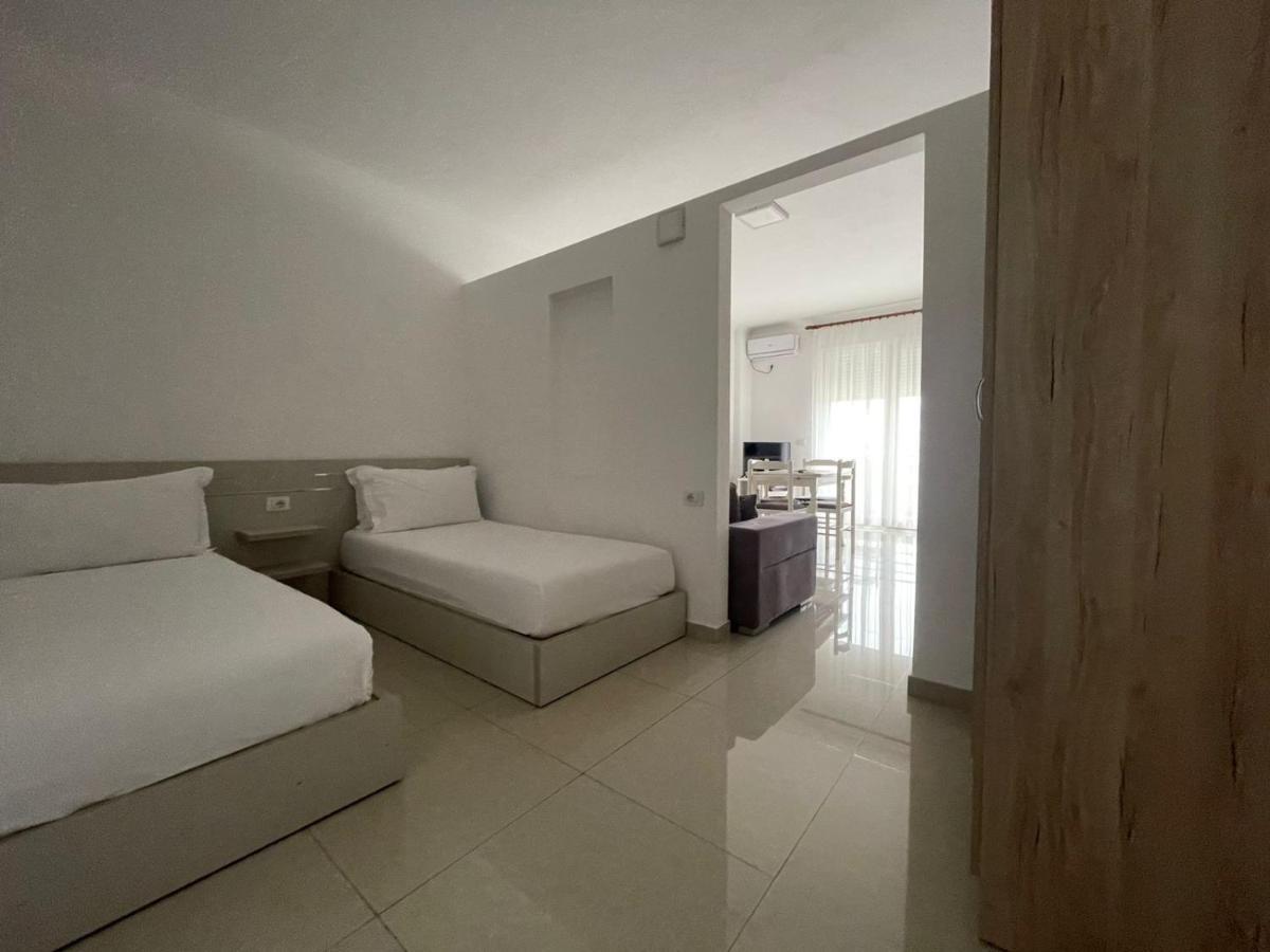 Kraal Apartments Vlora Kültér fotó